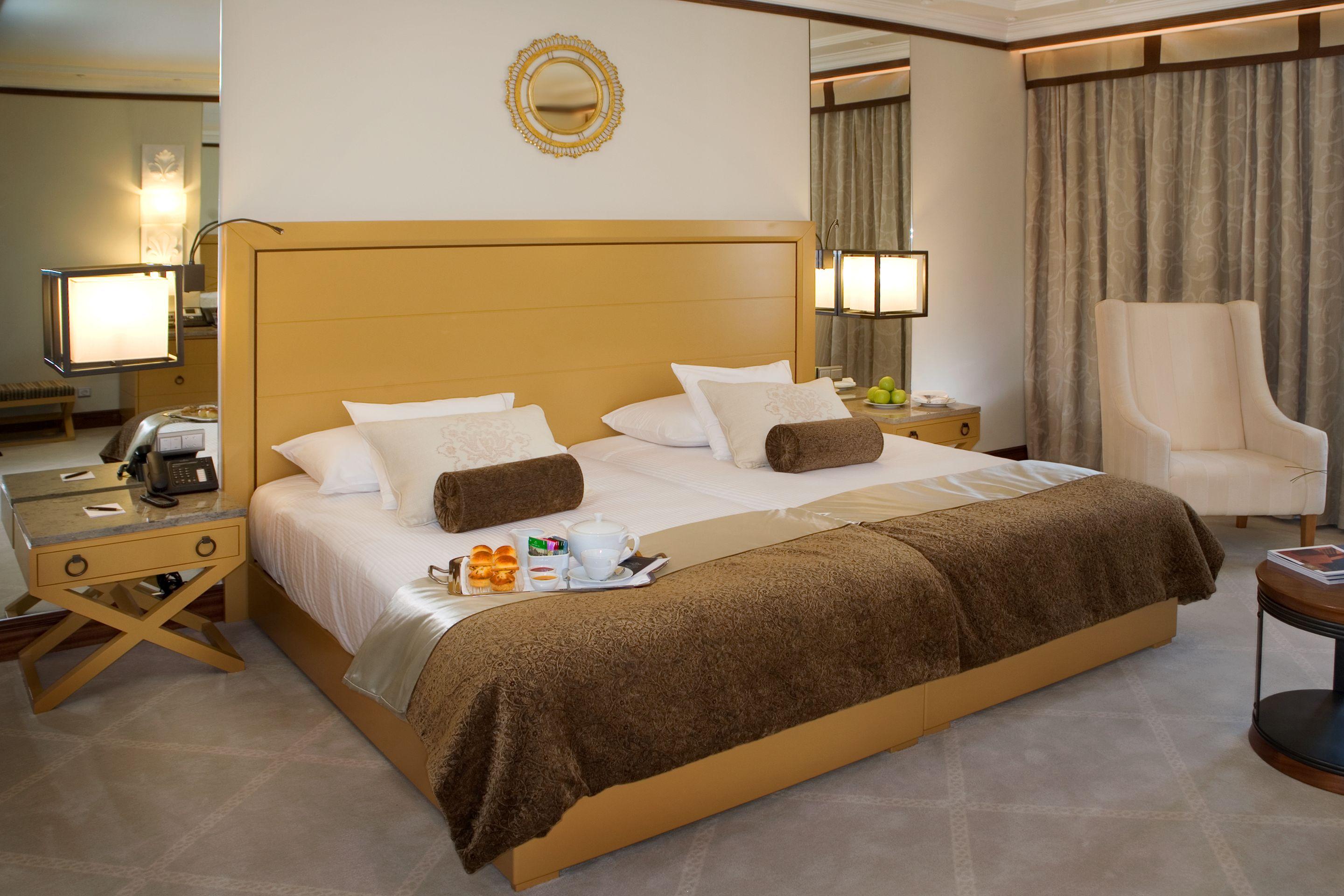 Grande Real Villa Italia Hotel & Spa Cascais Bilik gambar A bedroom at the hotel