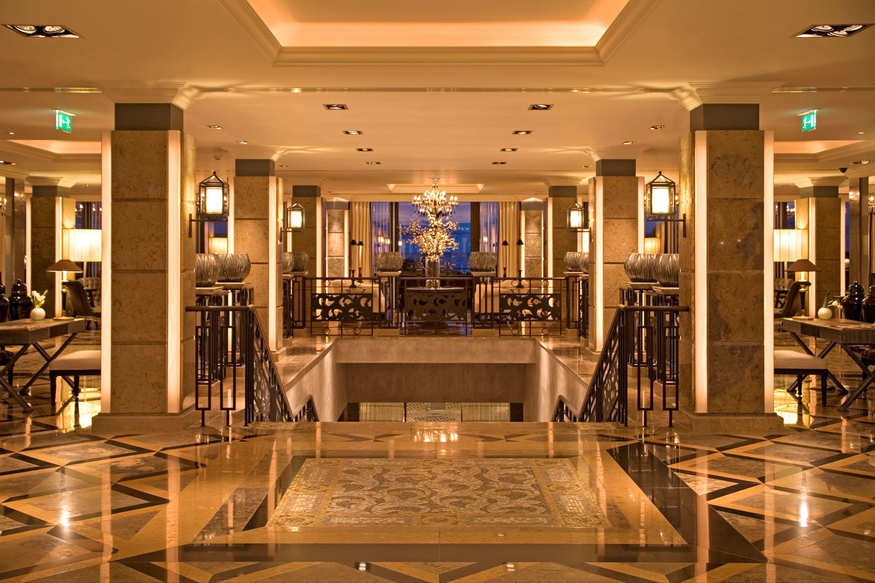 Grande Real Villa Italia Hotel & Spa Cascais Dalaman gambar The lobby of the hotel